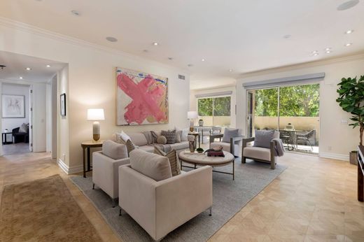 Apartment for sale in Los Angeles