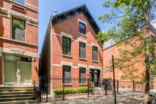 Detached House in Chicago, Cook County