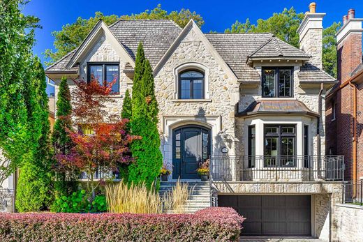 Detached House in Toronto, Ontario