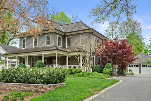 Detached House in Chevy Chase, Washington County