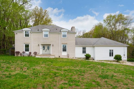 Detached House in Monroe Township, Middlesex County
