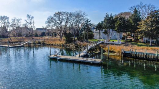 Μονοκατοικία σε Aquebogue, Suffolk County