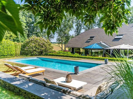 Detached House in Braine-l'Alleud, Walloon Brabant Province