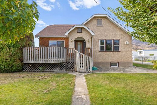 Luxury home in Osoyoos, British Columbia
