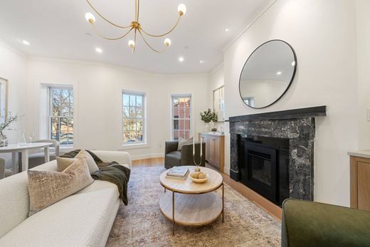 Luxury home in Boston, Suffolk County