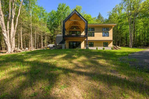 Detached House in Windham, Greene County