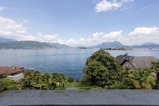 Baveno, Provincia Verbano-Cusio-Ossolaのヴィラ