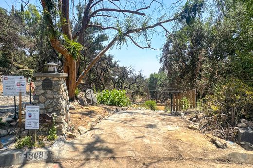 Grond in Altadena, Los Angeles County