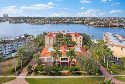 Apartment in Marco Island, Collier County