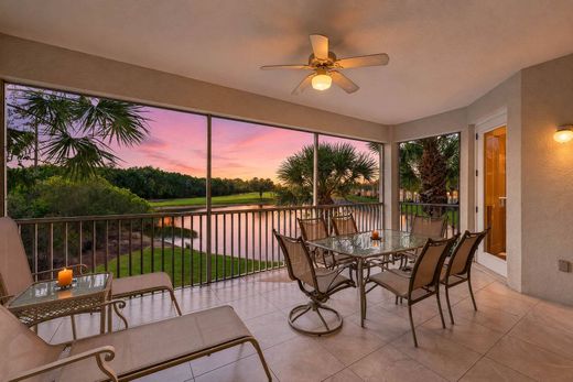 Daire Naples, Collier County