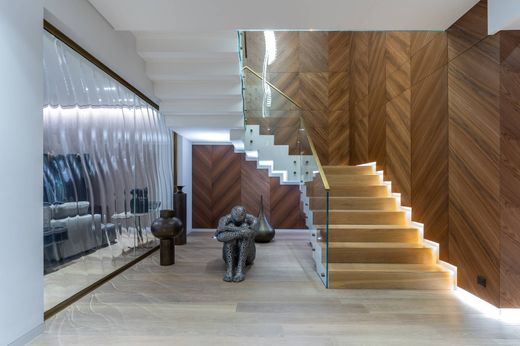 Luxury home in Dubailand, Dubai