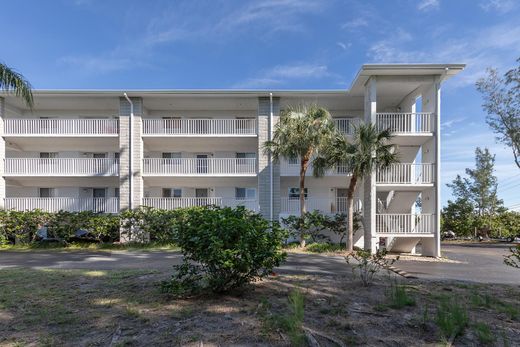 Apartment / Etagenwohnung in Englewood, Sarasota County