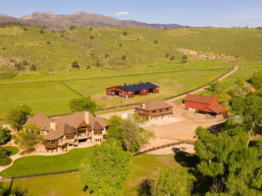 Country House in Loveland, Larimer County