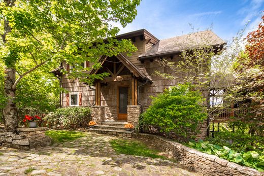 Detached House in Blowing Rock, Watauga County