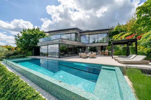 Villa in Budapest