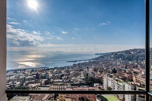 Appartamento a Napoli, Campania