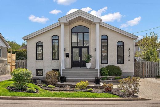 Longueuil, Montérégieの一戸建て住宅