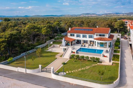 Вилла, Шибеник, Grad Šibenik