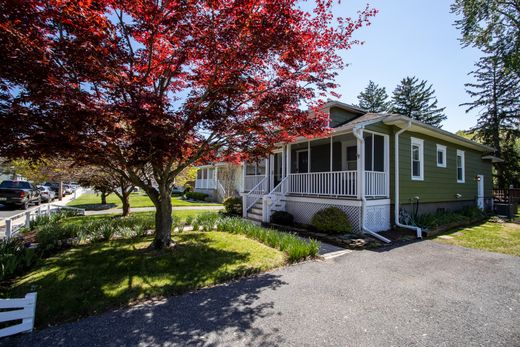 Casa Unifamiliare a Farmingdale, Monmouth County