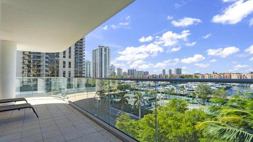 Apartment / Etagenwohnung in Aventura, Miami-Dade County