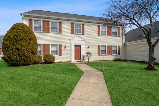 Apartment / Etagenwohnung in Jamesburg Gardens, Middlesex County