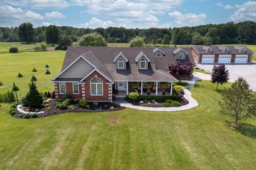Detached House in Welland, Ontario