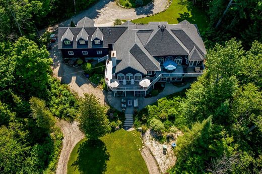 Vrijstaand huis in Tiny, Ontario