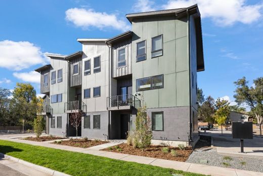 Таунхаус, Arvada, Jefferson County