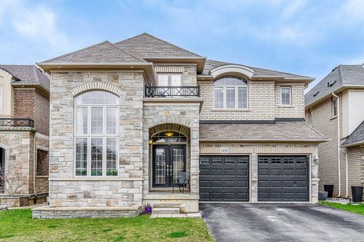 Detached House in Oakville, Ontario