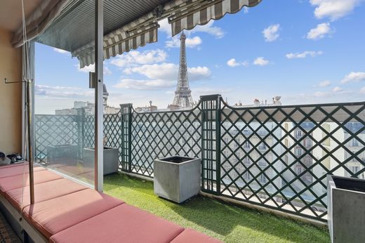 Apartment / Etagenwohnung in Tour Eiffel, Invalides – Ecole Militaire, Saint-Thomas d’Aquin, Paris