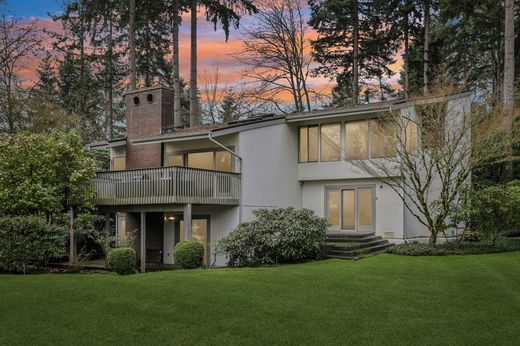 Luxury home in Medina, King County