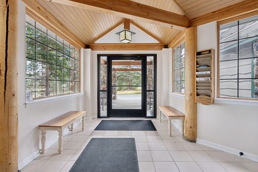 Apartment in Evergreen, Jefferson County
