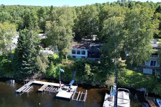 Saint-Zénon, Lanaudièreの一戸建て住宅