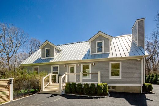 Detached House in East Hampton, Suffolk County