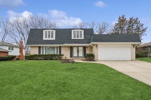 Detached House in Darien, DuPage County
