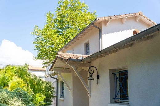 Saint-Sulpice-de-Royan, Charente-Maritimeの一戸建て住宅