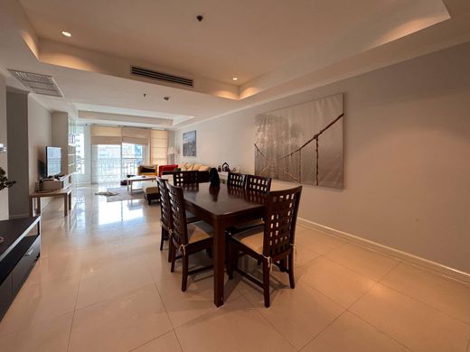 Daire Watthana, Vadhana