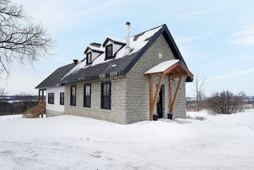 Einfamilienhaus in Pontiac, Outaouais