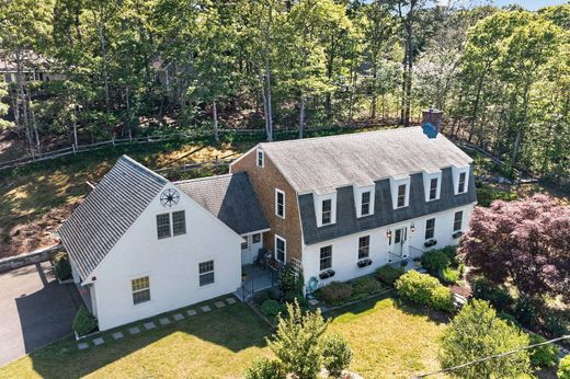 Detached House in Brewster, Barnstable County