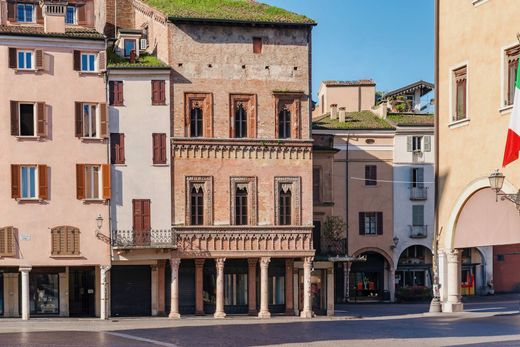 Detached House in Mantova, Province of Mantua