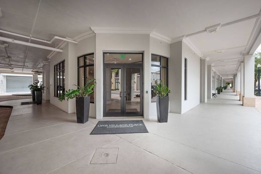 ﺷﻘﺔ ﻓﻲ Coral Gables, Miami-Dade County