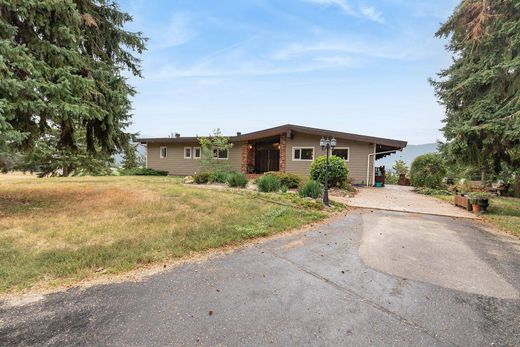 Detached House in Lumby, Regional District of North Okanagan