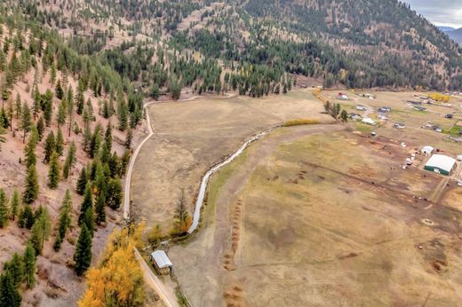 Land in Clinton, Missoula County