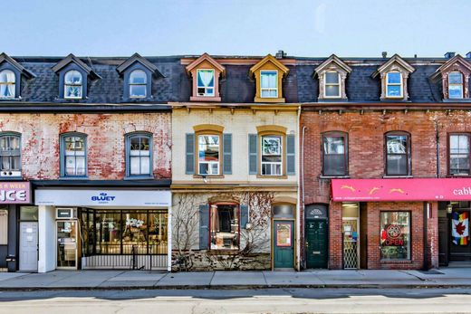 Townhouse in Toronto, Ontario