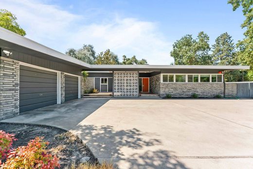 Detached House in Carmichael, Sacramento County