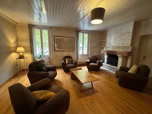 Двухуровневые апартаменты, Lavaur, Tarn
