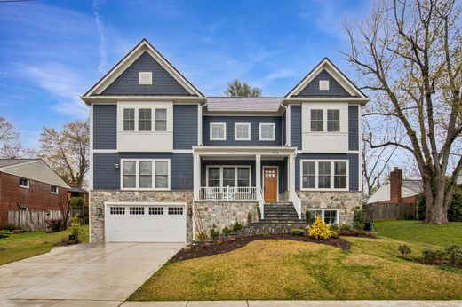 Detached House in McLean, Fairfax County