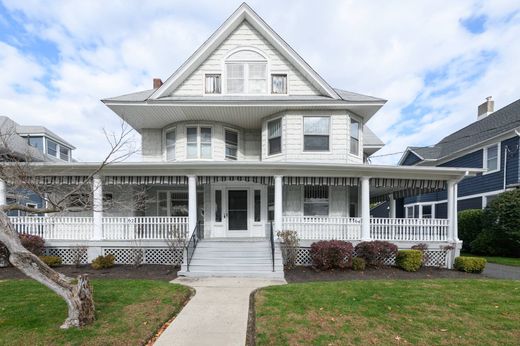Duplex in Red Bank, Monmouth County