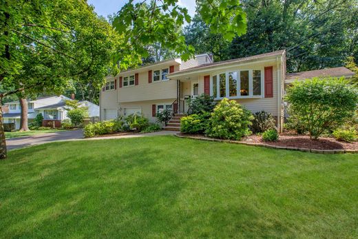 Detached House in Cresskill, Bergen County