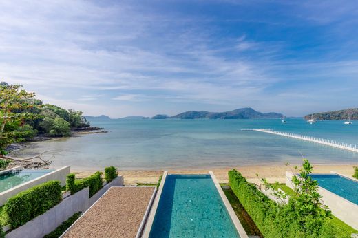Villa in Mueang Phuket, Phuket Province